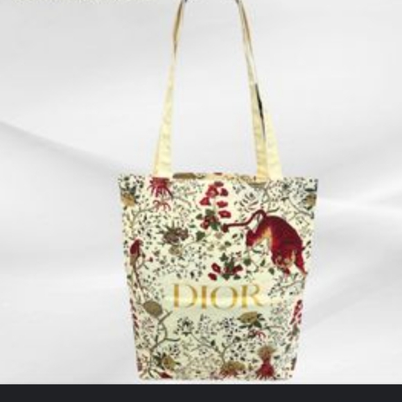 Dior Tiger Canvas Tote New, Unopened - Picture 4 of 4
